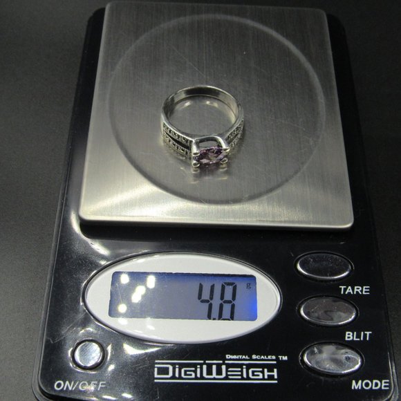 Size 8.5 Sterling Purple Oval CZ & Marcasite Ring - Picture 8 of 8